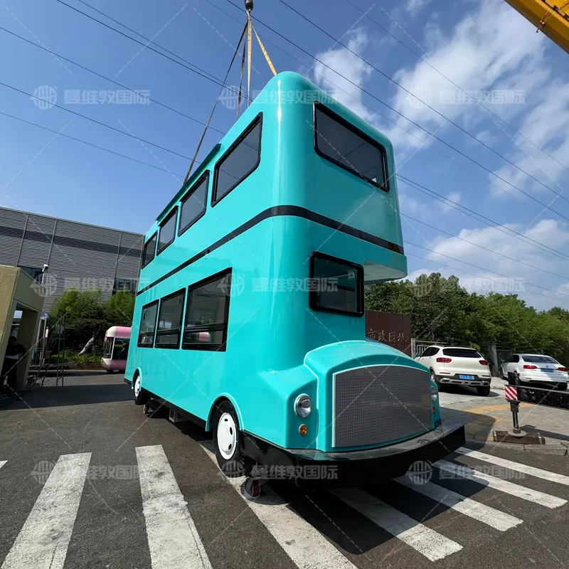 voor Foodtruck, Dubbeldekkerbu - Commercial Kitchen On Wheels recensie en prijs